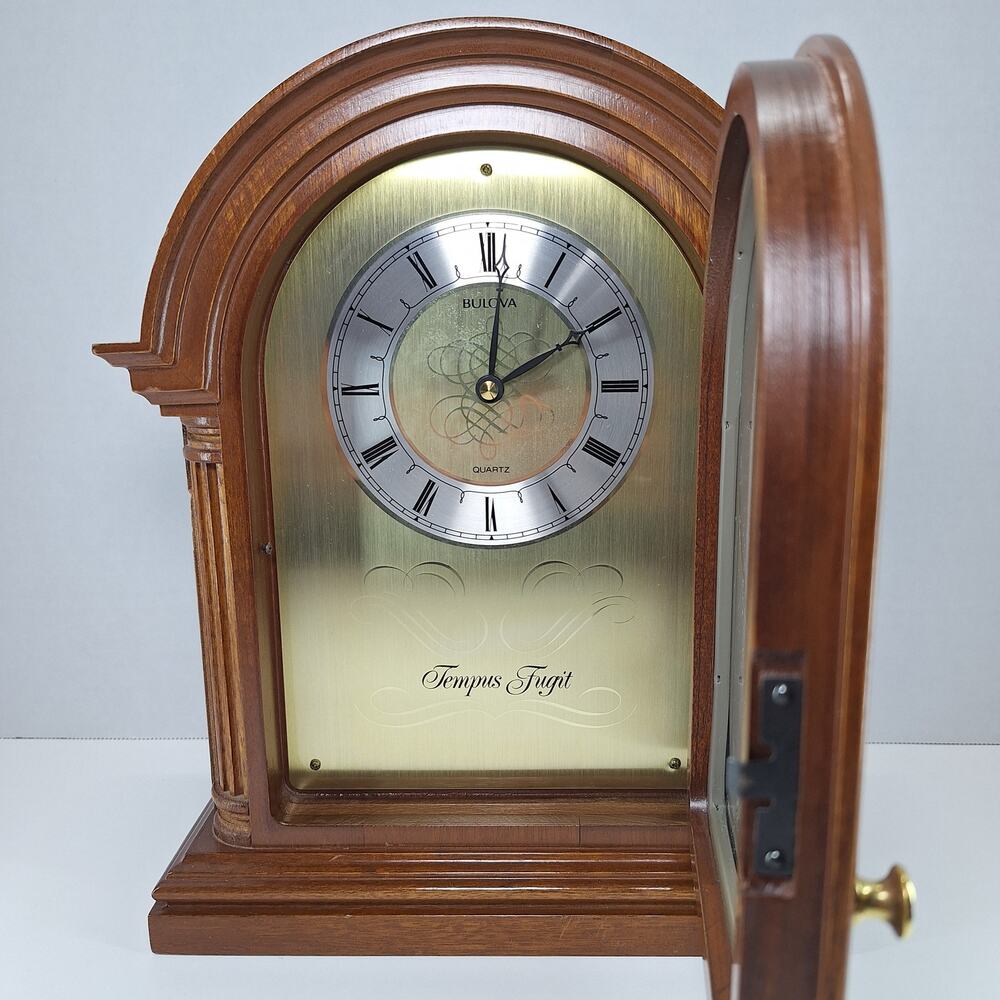 Vintage Bulova Tempus Fugit Brown Wooden Mantel Chime Clock - Tested & Working - Picture 2 of 16